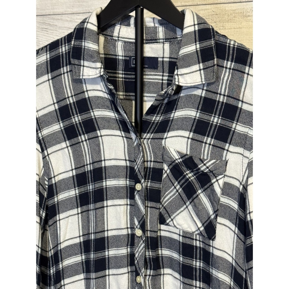 Women's GAP Lightweight Plaid Flannel Shirt – Dark Navy Blue – Size XS - Picture 4 of 8